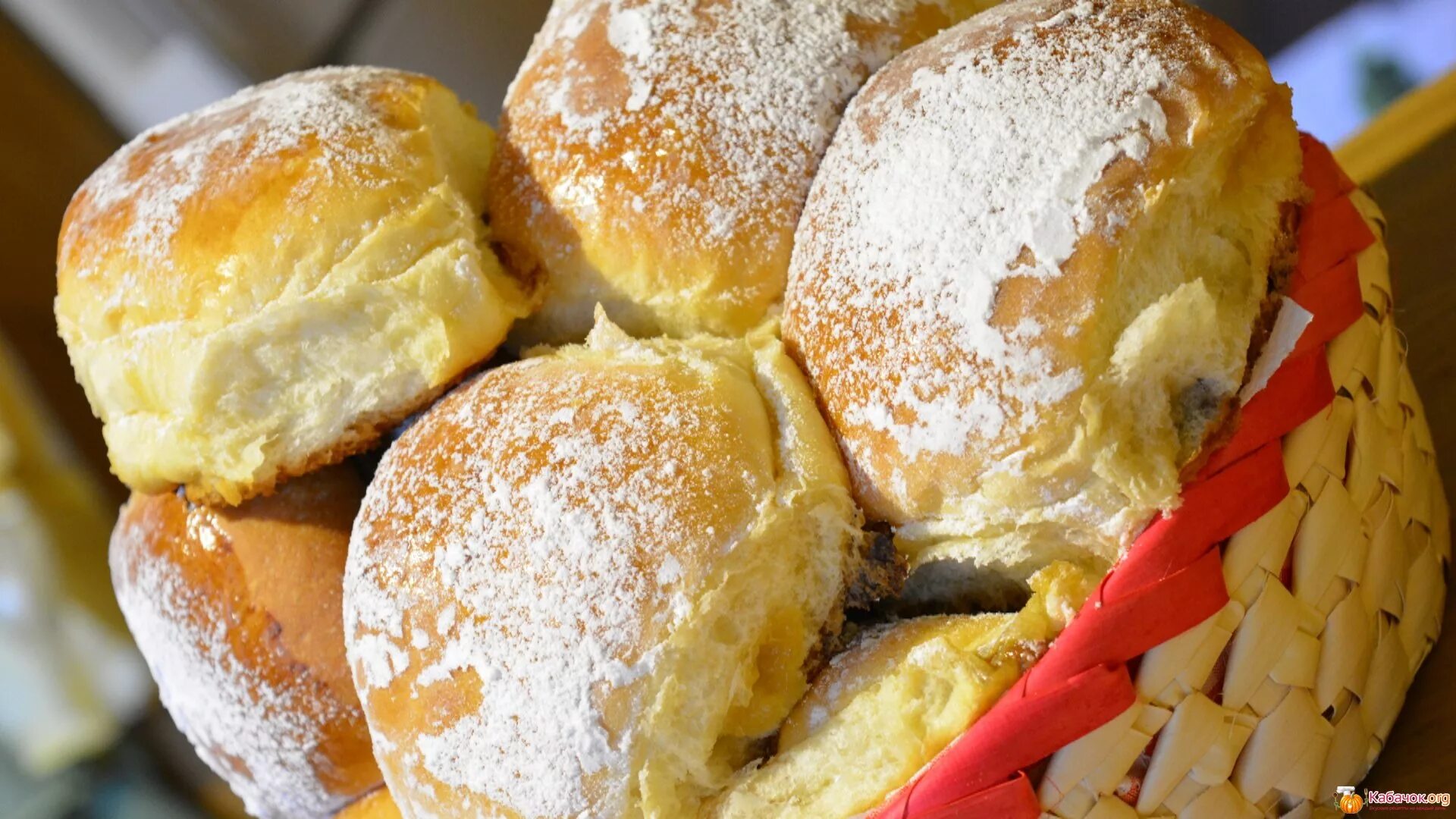 Рецепт булочек на живых дрожжах