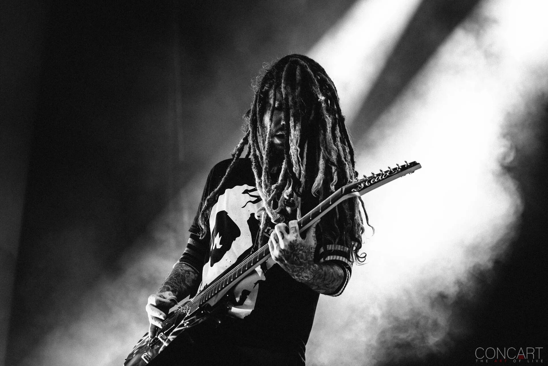 Korn requiem. Munky korn 1994. munky korn 2025. munky korn в молодости. james munky shaffer.