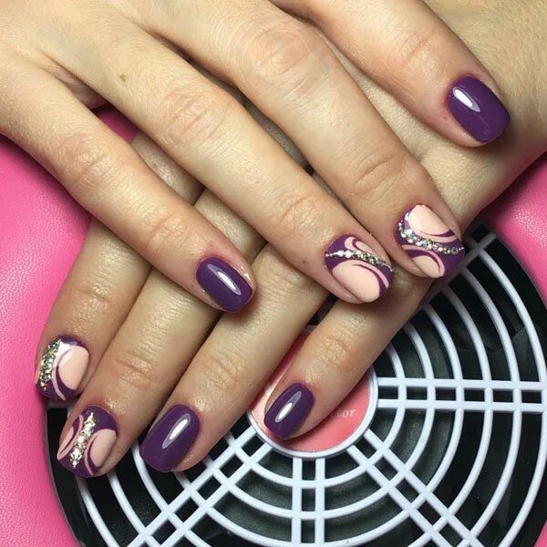 Nails /Маникюр/Unghiuțe on Instagram: "маникюр #ногти #гельлак #дизайн #маникюрн