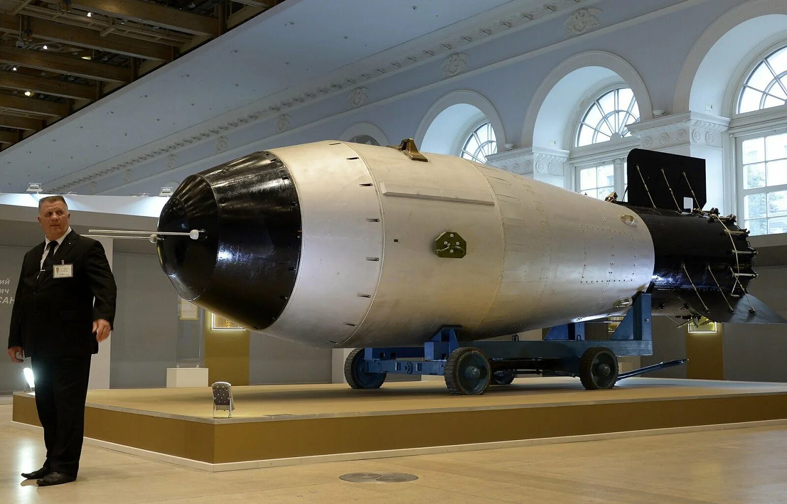 Водородная бомба в россии. Ан602 царь-бомба. Царь бомба 1961. Мега царь бомба. Царь бомба Курчатов.