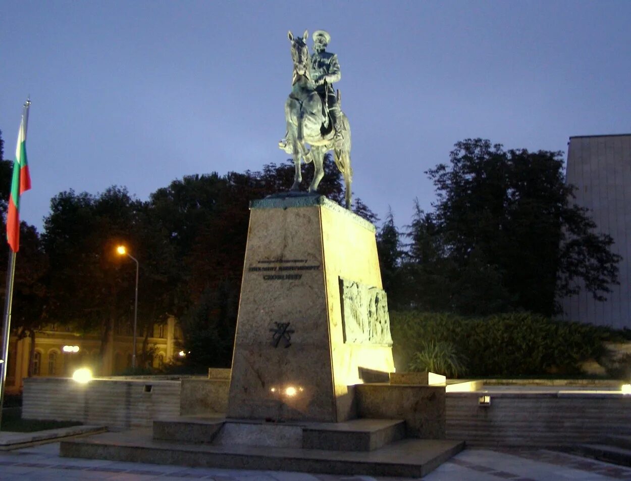 Алёша (памятник, пловдив). Пловдив, болгария. Памятник алёша в болгарии осквернили. Памятник солдату алеше в болгарии. Пловдив болгария памятник алеше.