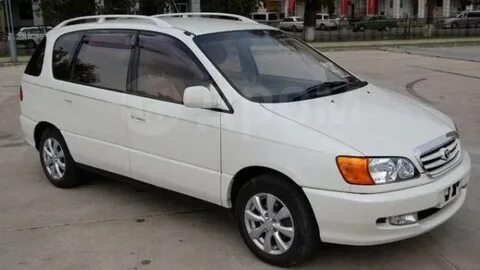 Автомобиль тойота ипсум
