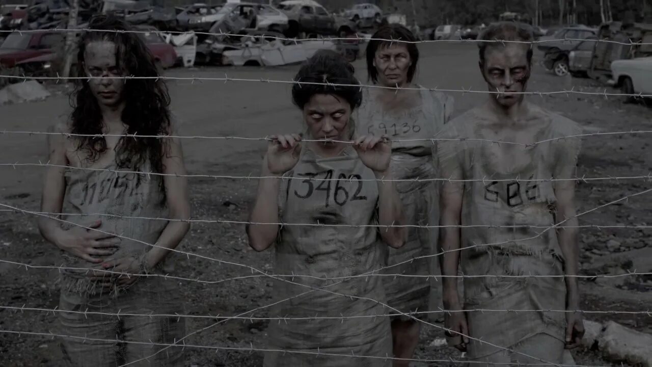 Литтл биг лайф ин да трэш. Lives lives in the trash. Литтл биг дшау шт вф екуыр. Литтл биг дшау шт вф екуыр. Little big плакат.