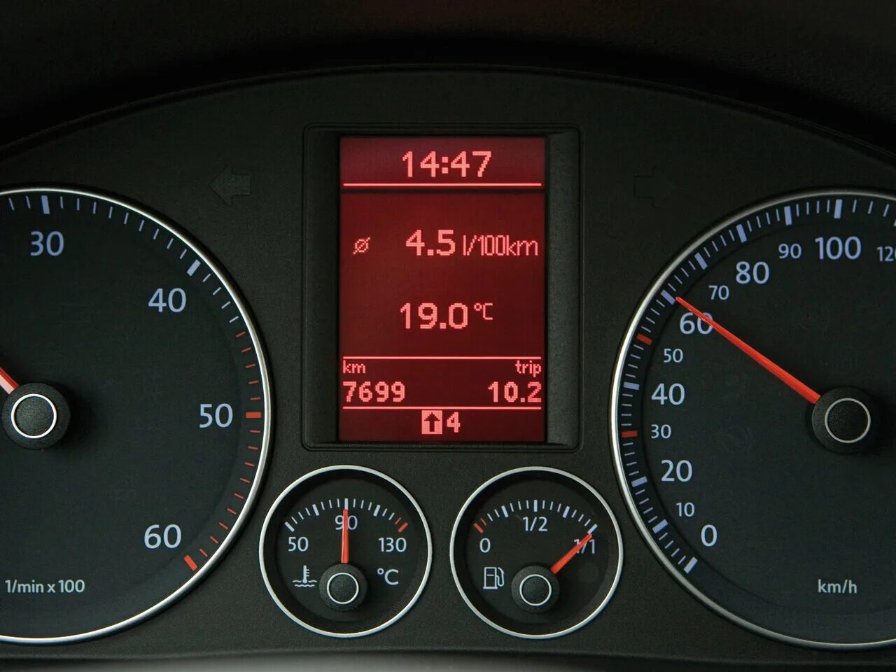 каравелла фольксваген расход топлива дизель. расход топлива тигуан 1. 4 расход топлива. прибор фольксваген поло седан полный бак бензин. фольксваген тигуан расход.