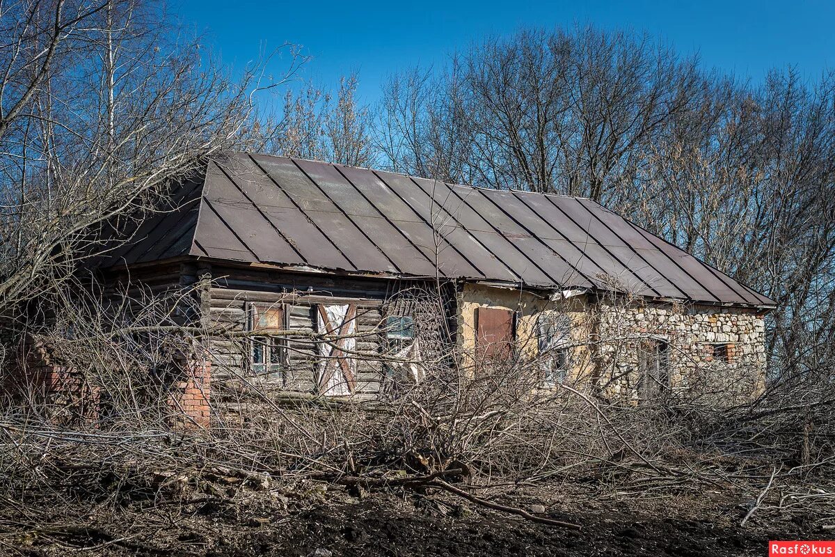 Старый дом в деревне продать