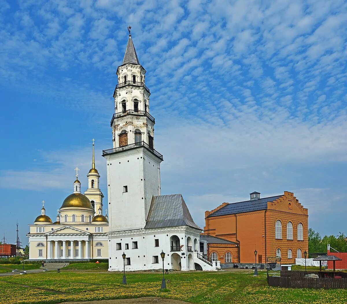 Невьянская башня невьянск. Город невьянск невьянская наклонная башня. Колокольня невьянской башни. Наклонная башня демидовых в невьянске. Тур невьянск.