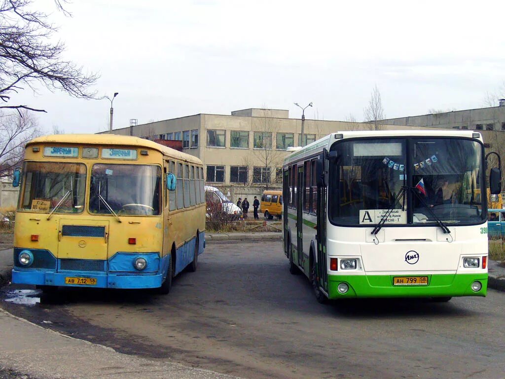 398 автобус маршрут. Лиаз 677 заречный. 398 автобус. автобус заречный розовый. зареченский автобус фото.