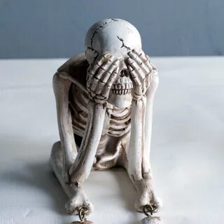 Фигурки скелетов
