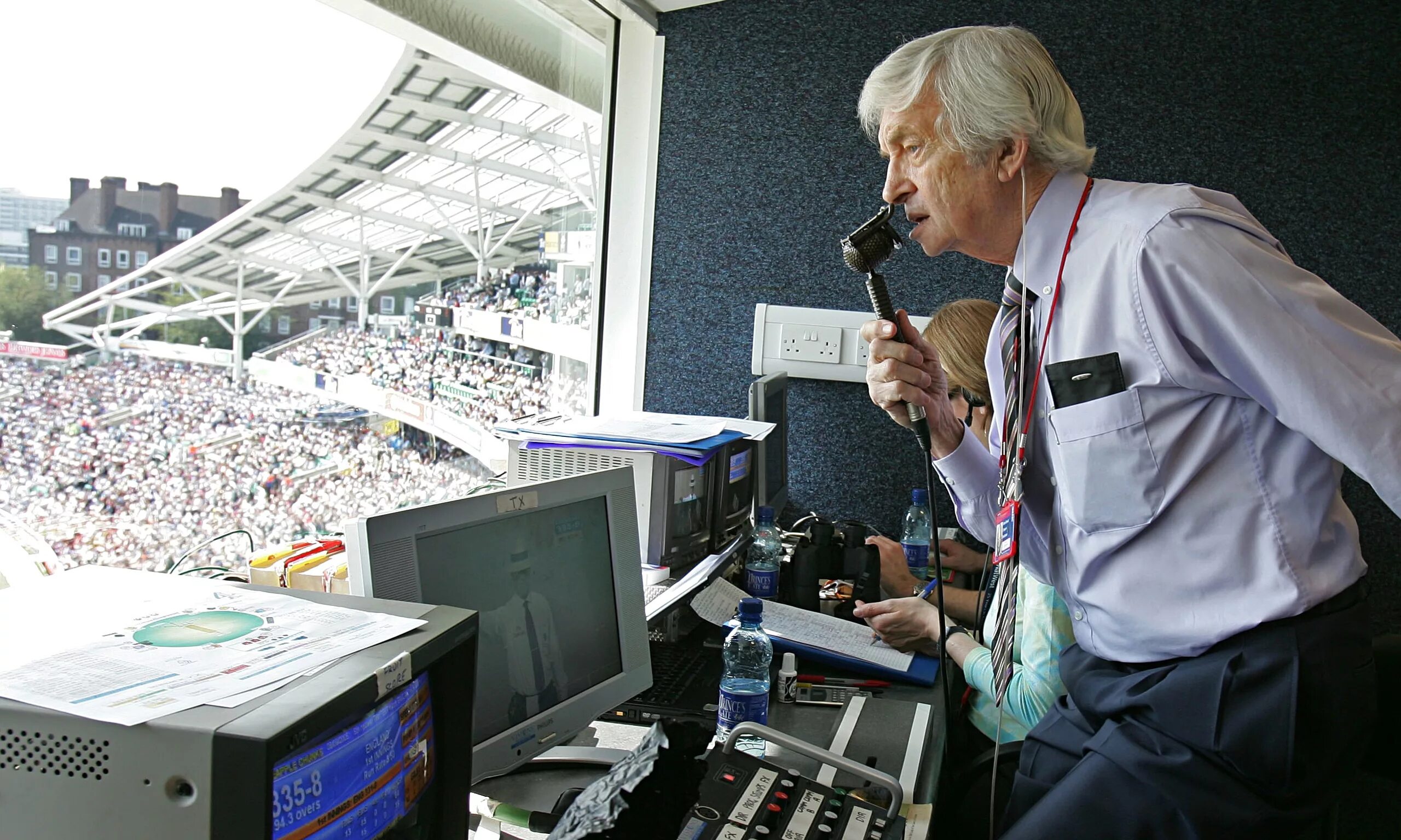 Программист. Редактор читатель комментатор. Александр елагин апл. Диктор на радио. Журналистика.