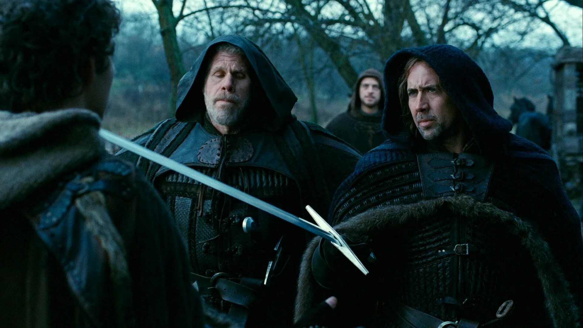 Клэр фой 2011. Николас кейдж фильм про ведьму. Клэр фой время ведьм. Ведьм 2010. Ведьм 2010.