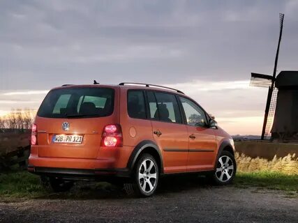 Volkswagen touran поколения