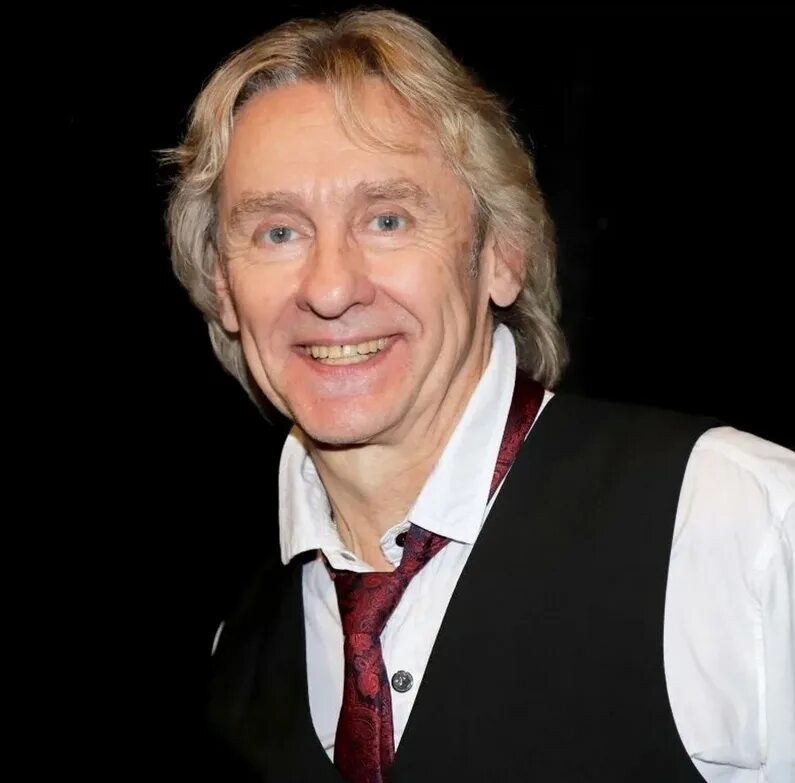 Юрий антонов. Юрий антонов. Певец музыкант композитор. Пианист игорь крутой. Певец музыкант композитор.