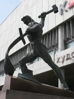 Вучетича перекуем мечи на орала