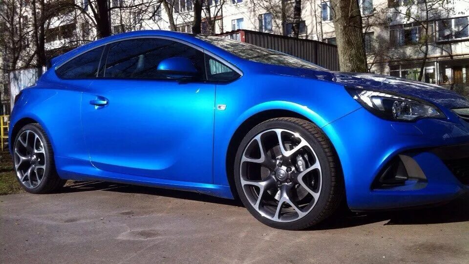 Opel Astra OPC.