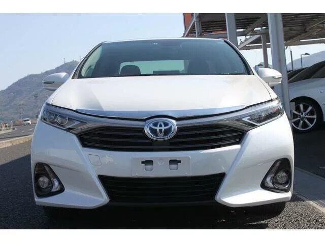 тойота гибрид во владивостоке без пробега