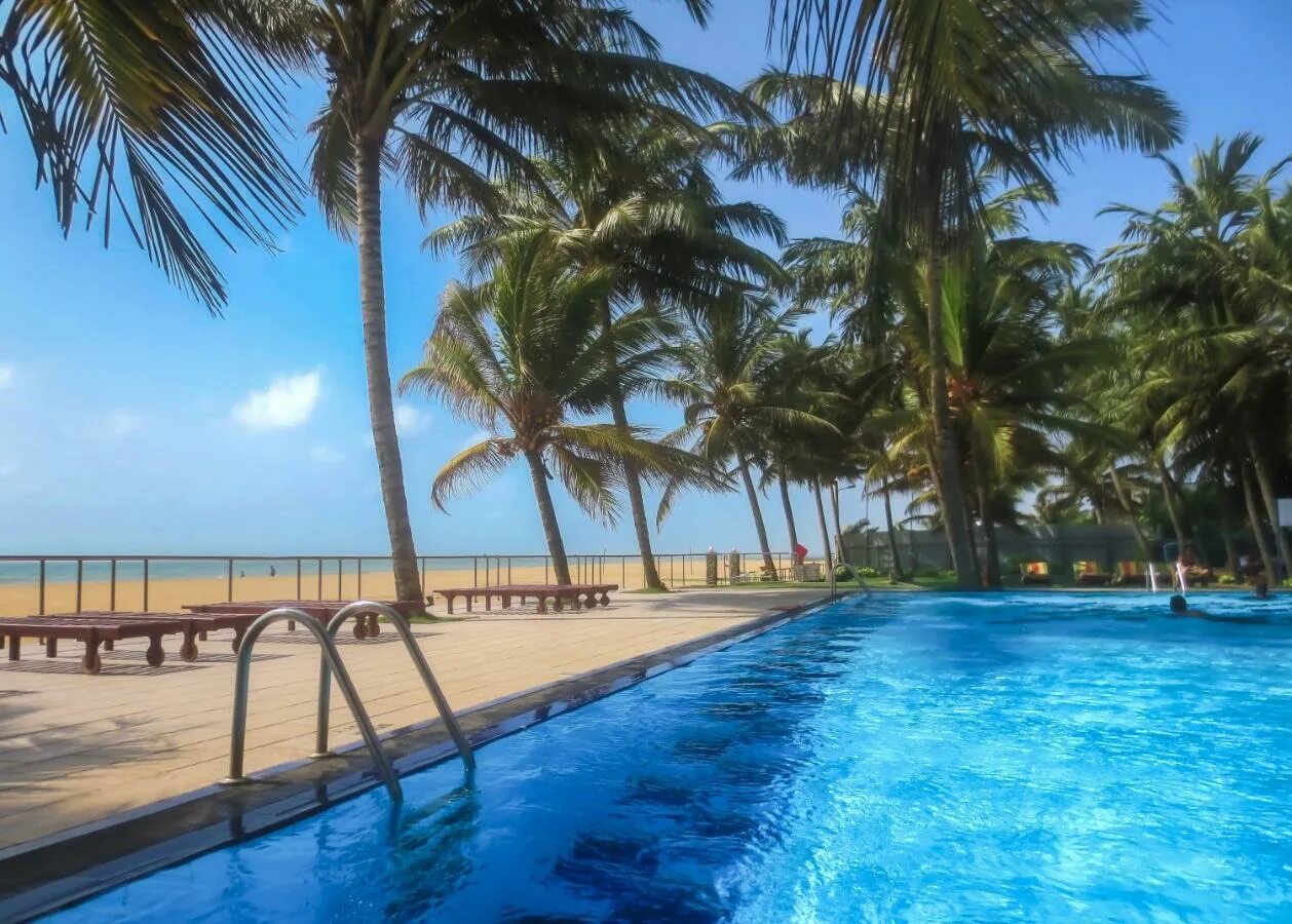Camelot Beach Hotel 3 Шри Ланка. Негомбо Шри Ланка. Пляж Негомбо Шри Ланка. Heritance Negombo 5* (Негомбо).