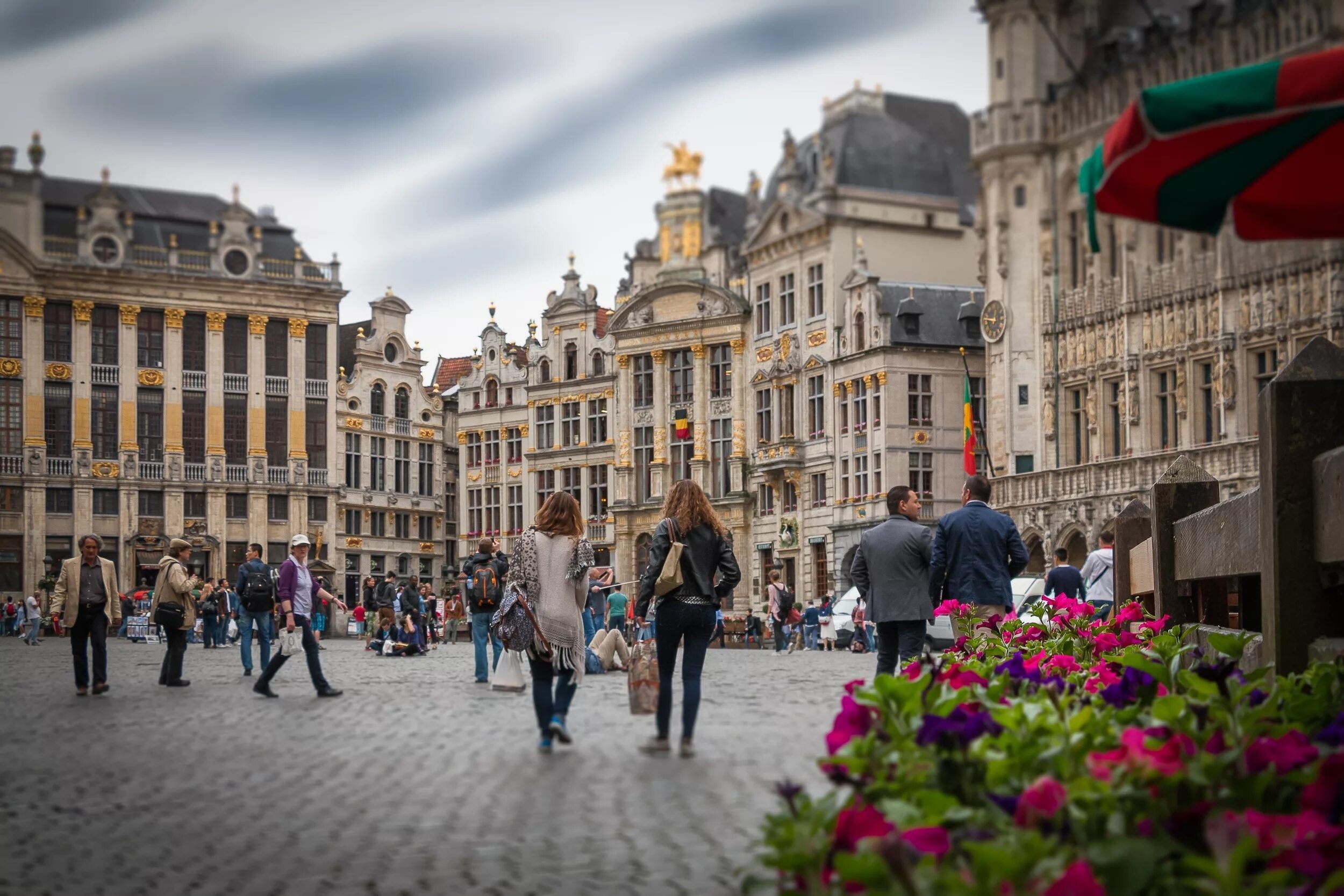 Интересные города для туризма. Столица Бельгии Брюссель. Бельгия площадь Гранд-пляс. Гран плас Брюссель. Брюссель центр города.