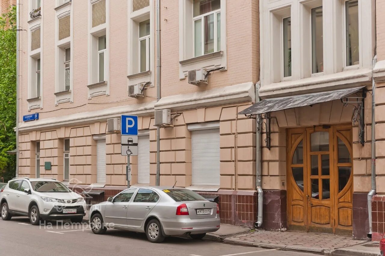 Москва, гагаринский пер. Доходный дом, гагаринский переулок, 28. Гагаринский, д. Россельхозбанк гагаринский переулок. Россельхозбанк, москва, гагаринский переулок, 3.