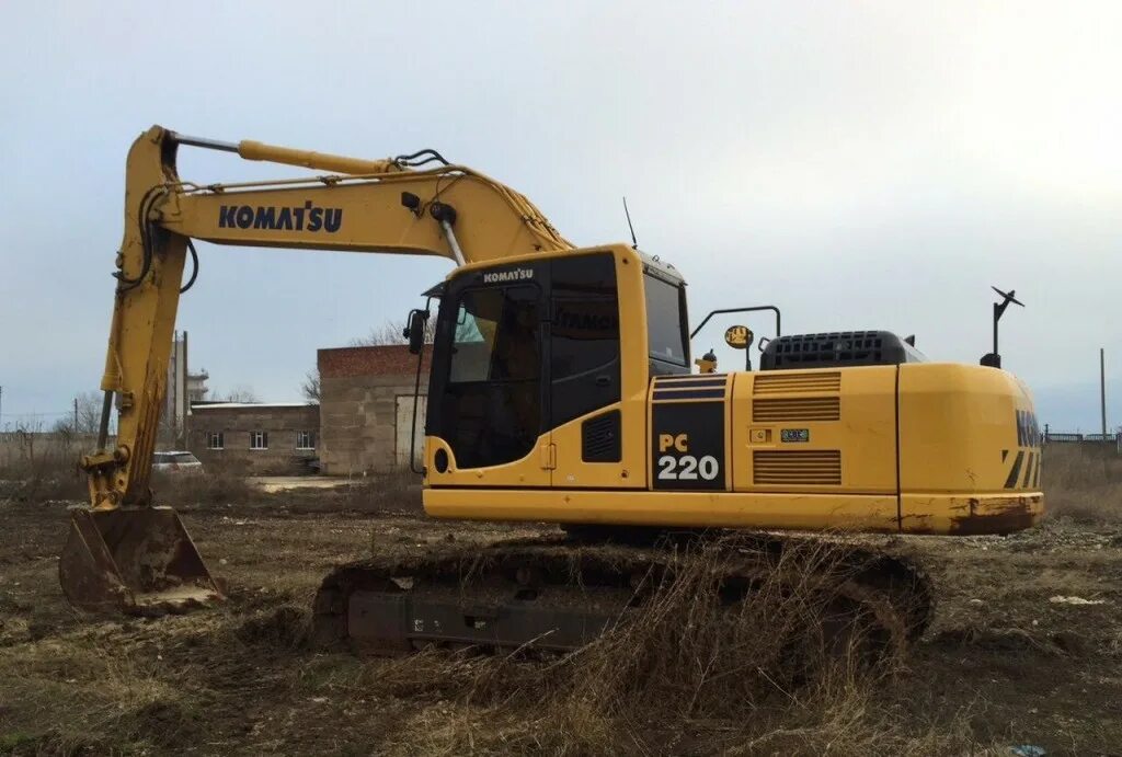 Komatsu 220-8. Экскаватор komatsu pc220. Komatsu pc220-7. Komatsu pc220-8m0. Экскаватор komatsu pc220.