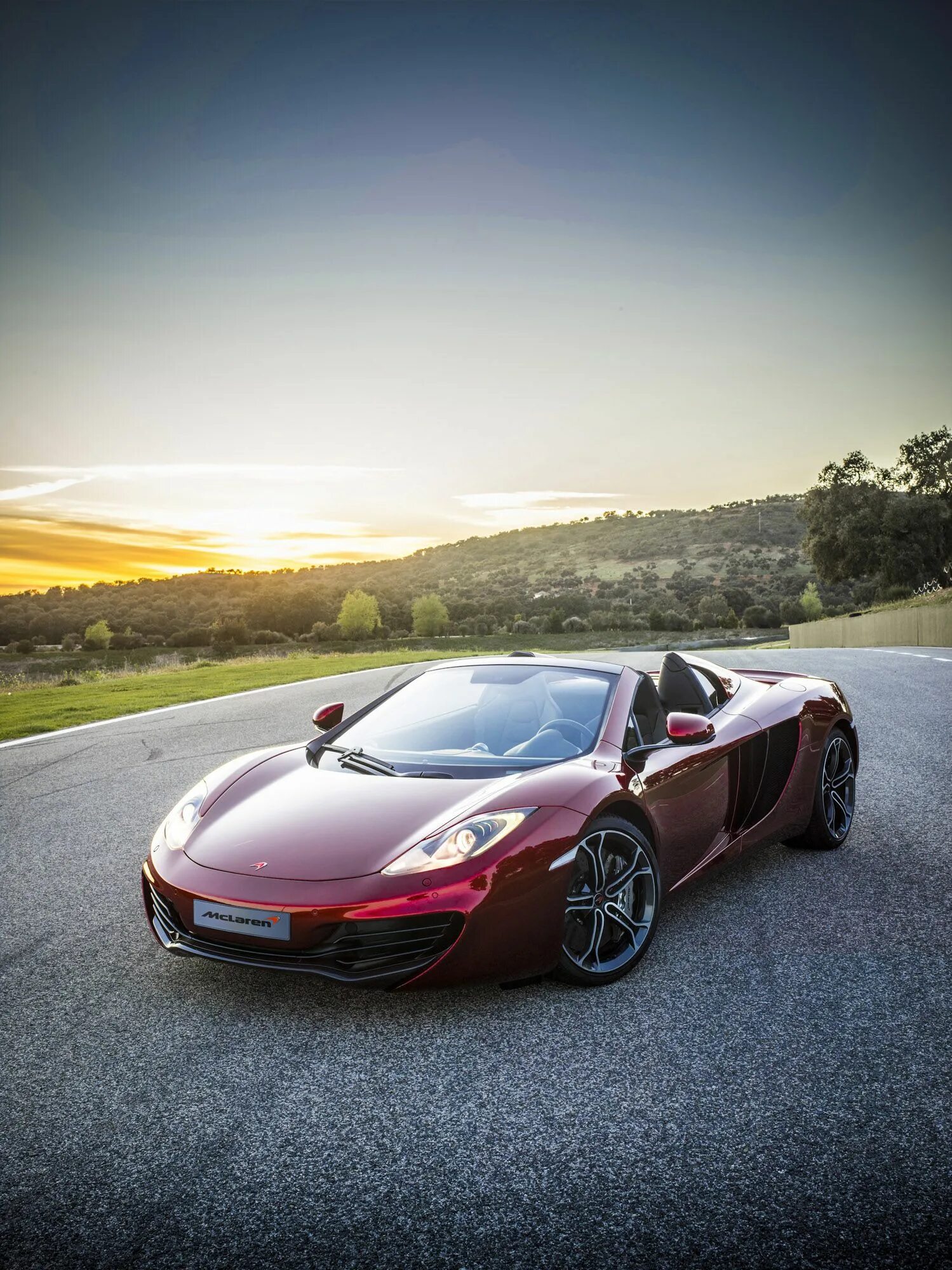 MCLAREN 12c. Макларен mp4-12c. Макларен 12c Спайдер. Спорткары MCLAREN 12c.