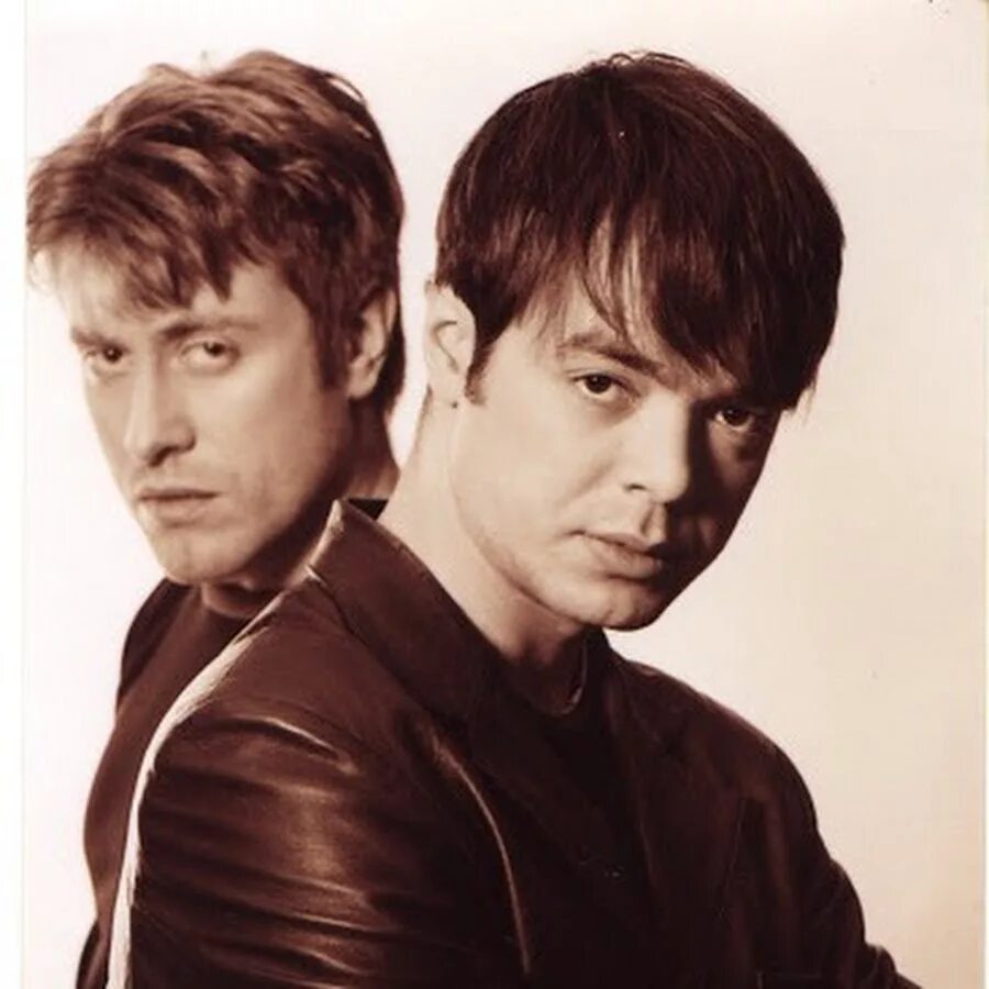 Сайгон севастополь. Мисс сайгон: 25-я годовщина фильм 2016. Песня сайгон. Мисс сайгон вертолет. Группа сайгон.