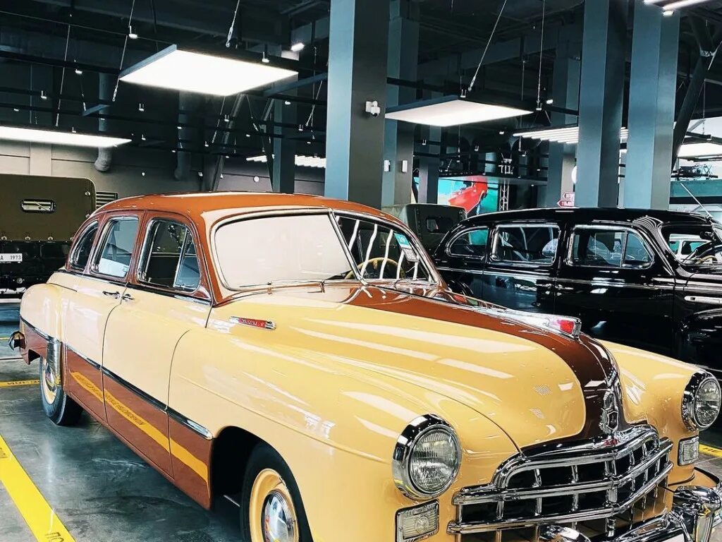 Выставка ретро машин. Музей ретро автомобилей «AK Bars Retro cars». Выставка ретро автомобилей в Москве 2022. Выставочные машины старые. Выставка автомобилей 2022.