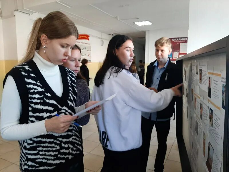 Мбоу оц содружество. Мбоу оц содружество. Школа лидер имени гордеева. Школьники формирование. Мбоу оц содружество.