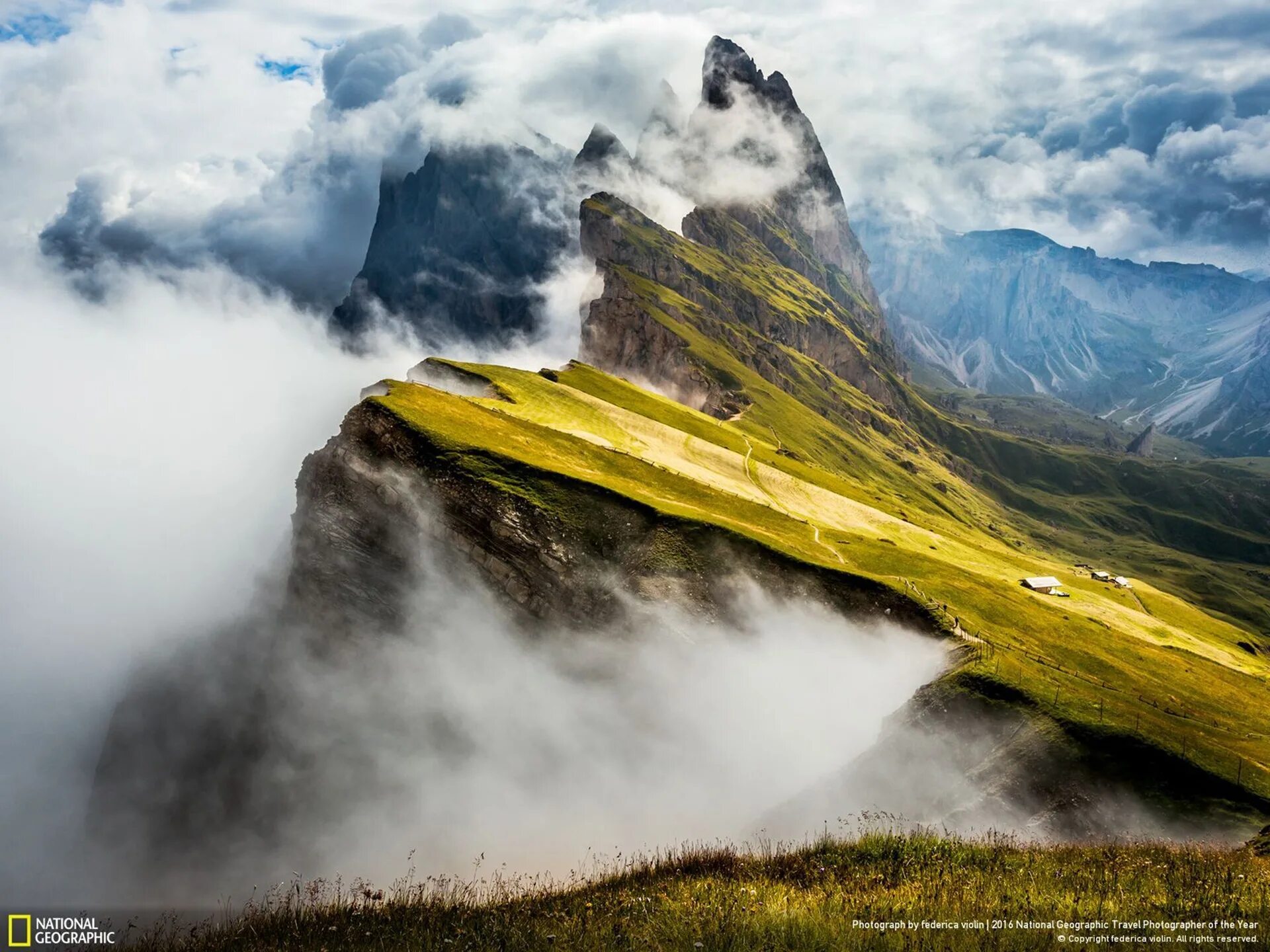 Гора Сечеда Италия. Гора Су Альто. Удивительные пейзажи. Красивые горы.
