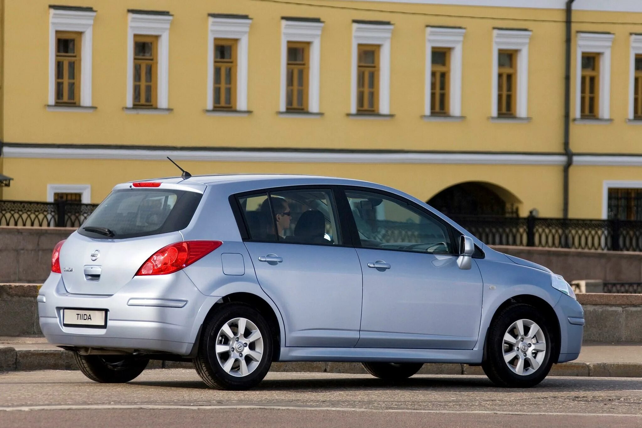 Tiida хэтчбек (c12). Ниссан тиида 2014 хэтчбек. Nissan tiida 2007 хэтчбек. Ниссан тиида с11. Ниссан тила.