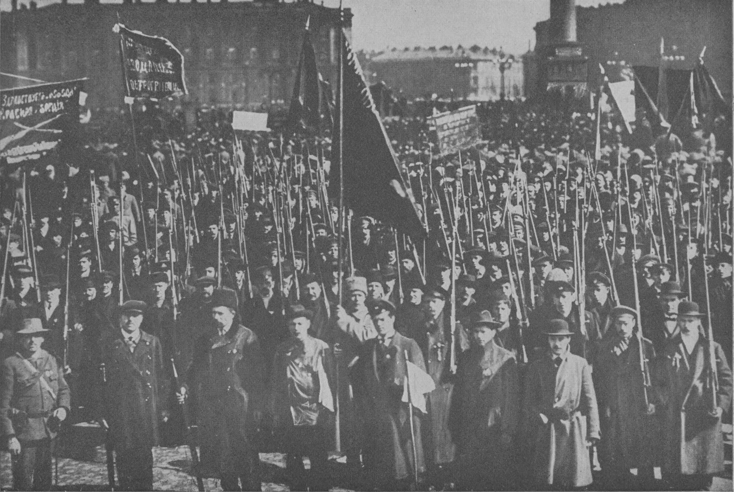 Большевики фото. Bolsheviks 1917. Красная гвардия 1917. Октябрьская революция 1917. Большевики фото 1917.