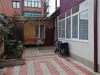 Комнаты в общем дворе владикавказ. Дом на коцоева владикавказ. коцоева 11 владикавказ. банк втб, владикавказ, улица коцоева, 13. коцоева 33.