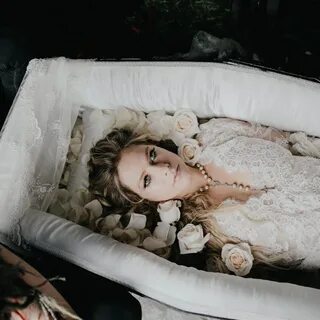 Мертвая красавица