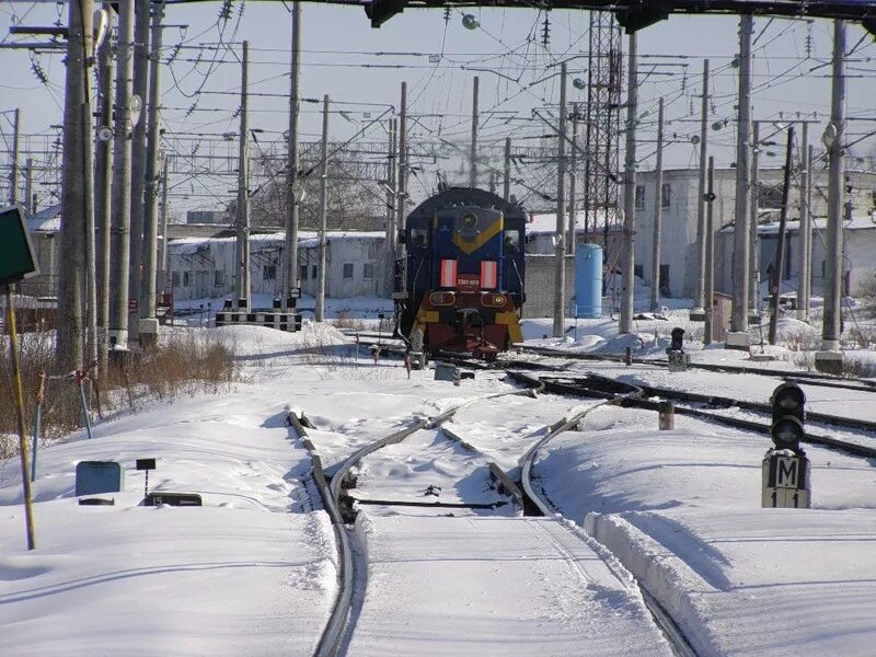 Железная дорога в Черкесске. Станция Канаш. Черкесск Железнодорожный вокзал. ЖД станция Черкесск. Жд черкесск