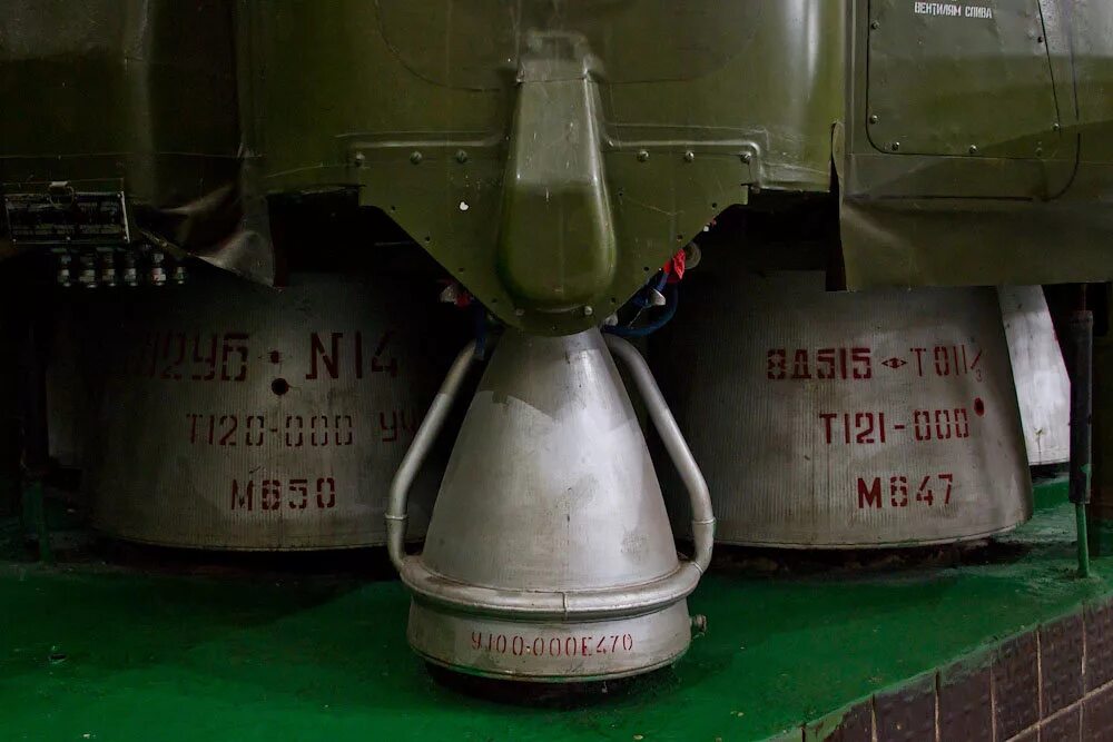 Пульт пуска ракеты 8к63. F110-129. Авиационные двигатели "фиат" a-22r. F-16 engine. 2 v-12.