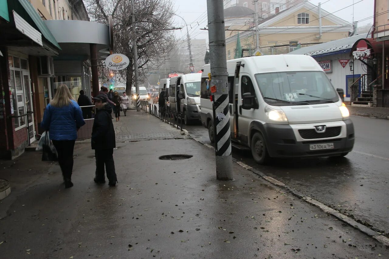 Автобус 74 ростов на дону. Автомобильный транспорт в Саратове. 74 Маршрутка Саратов. 95 Маршрутка Саратов. 44 Маршрутка Саратов.