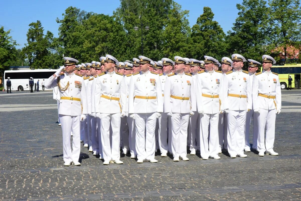 Военное морское образование. Выпуск ВМА 2022 Кронштадт. Выпуск ВУНЦ ВМФ 2022. Выпуск ВУНЦ ВМФ ВМА 2022. ВУНЦ ВМФ военно-морская Академия Кронштадт выпуск.