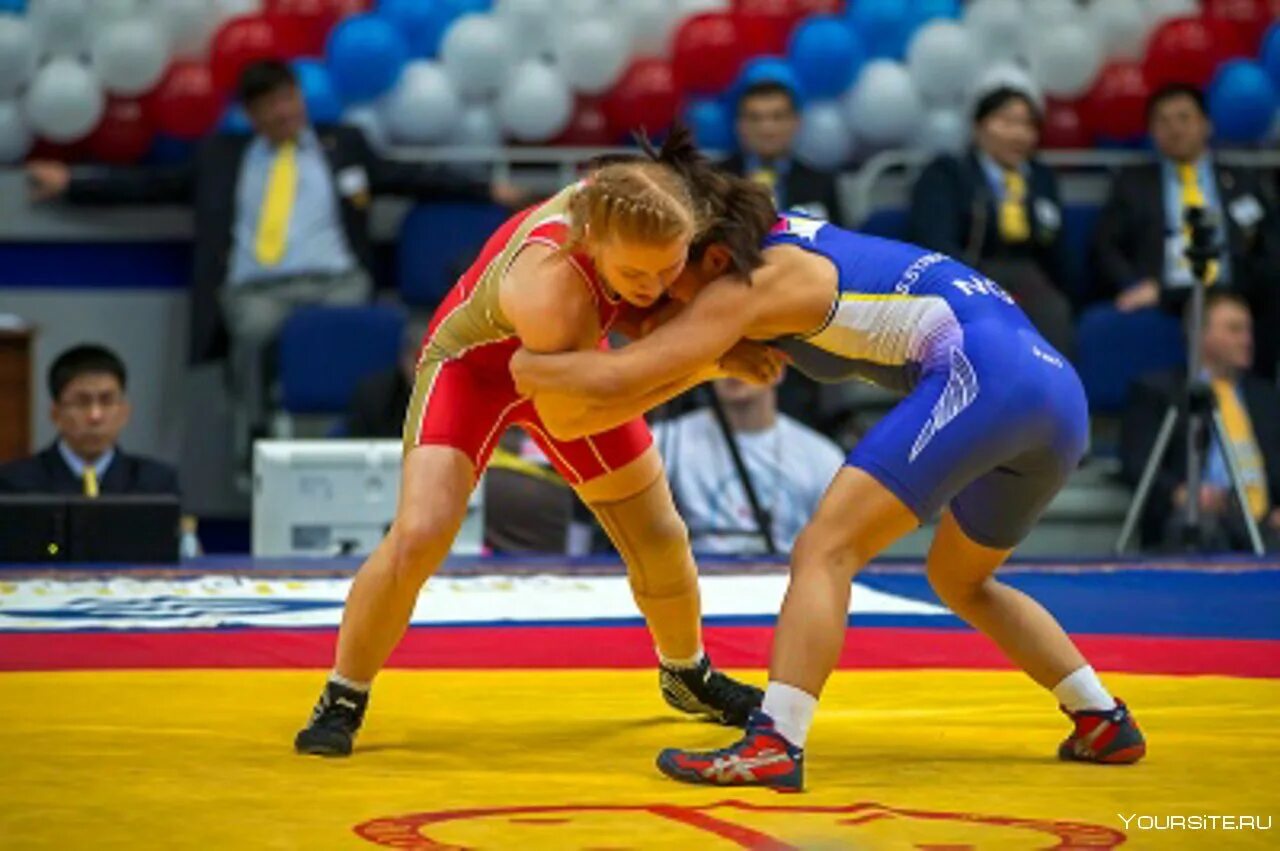 Луиза сулейманова вольная борьба. Екатерина кошкина вольная борьба. Кристин нордхаген борьба. Женская спортивная борьба. Борчихи вольная борьба.