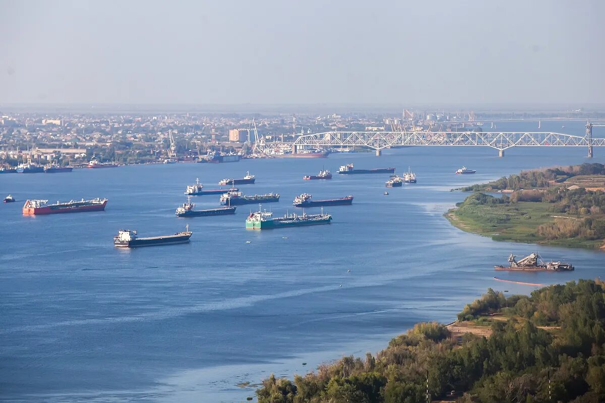 Морской порт Астрахань. Порт Астрахань Каспий. Астраханский порт Астрахань. Астрахань порт Каспийское море.