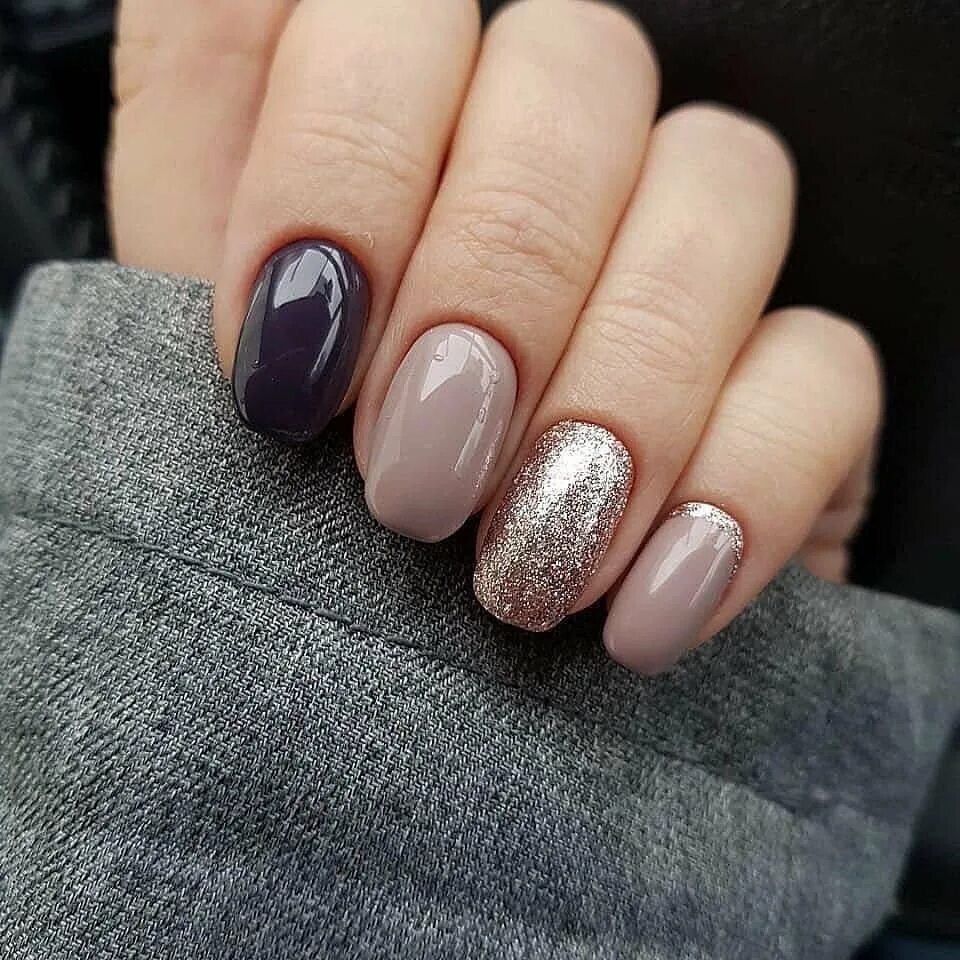 Скромный маникюр. Спокойные ногти. Маникюр в ю пастельных тонах. Красивый спокойный маникюр. Маникюр в па, ьельных тонах.