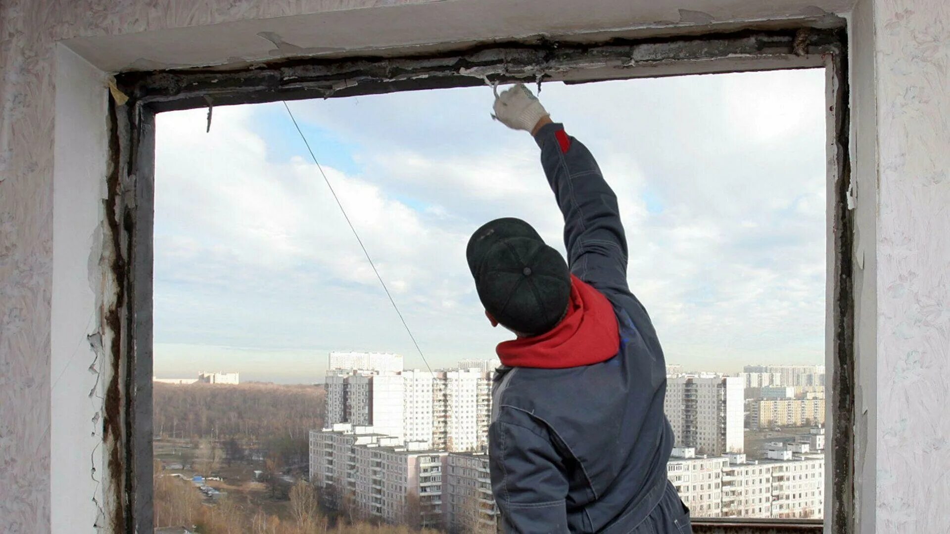 Вставляем окна в кирпичном доме