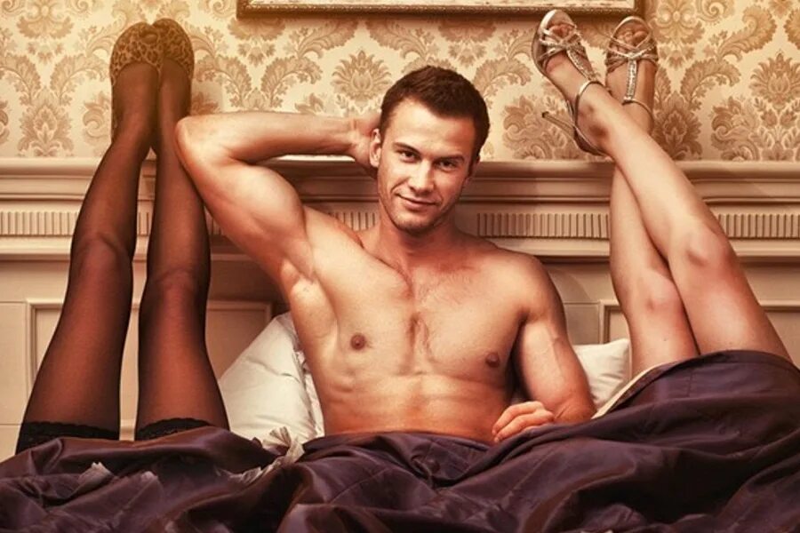 Jon hamm mad men. Женщина тянет за галстук. Соблазны человека. Соблазны человека. Сатана велигор верзаул.