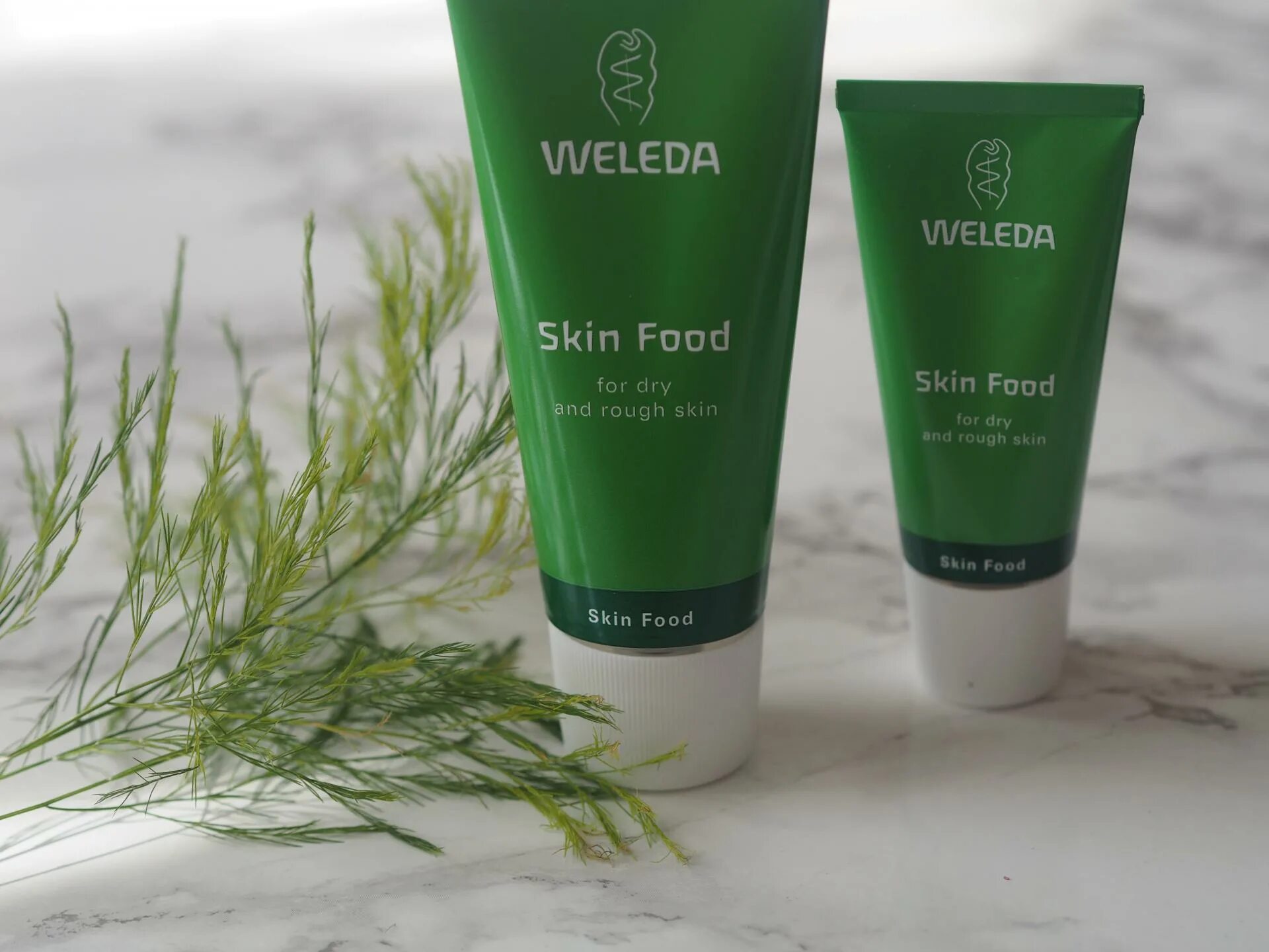 Losantinsalbe haut. Weleda skin food крем. Weleda body care - skin food light. Веледа крем баттер. Weleda skin food original ultra-rich body cream.