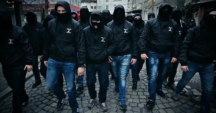Движением a c a b