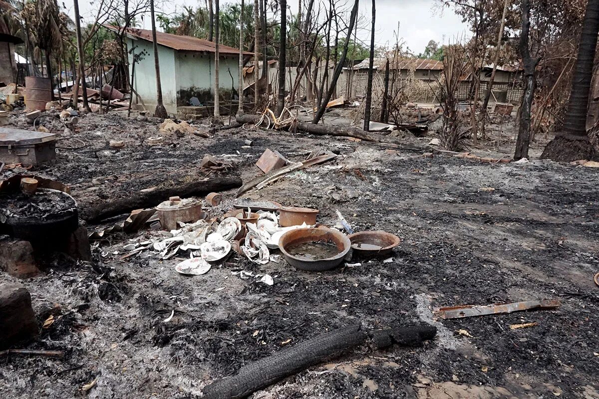 Мьянма сожжение. Мьянма Сожженная школа. Burned to the ground. Broken dises. Песня breaking dishes