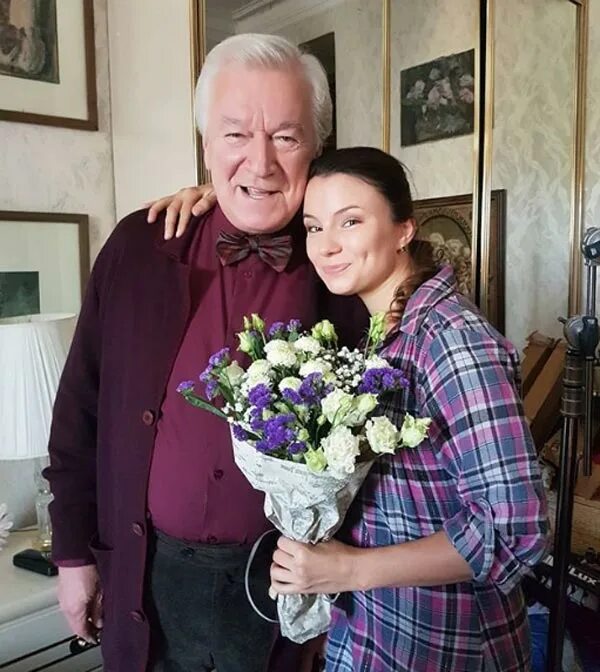 Анна ливанова биография личная жизнь муж родители Творчество и личная жизнь невероятно обаятельной и одарённой от природы актрисы,