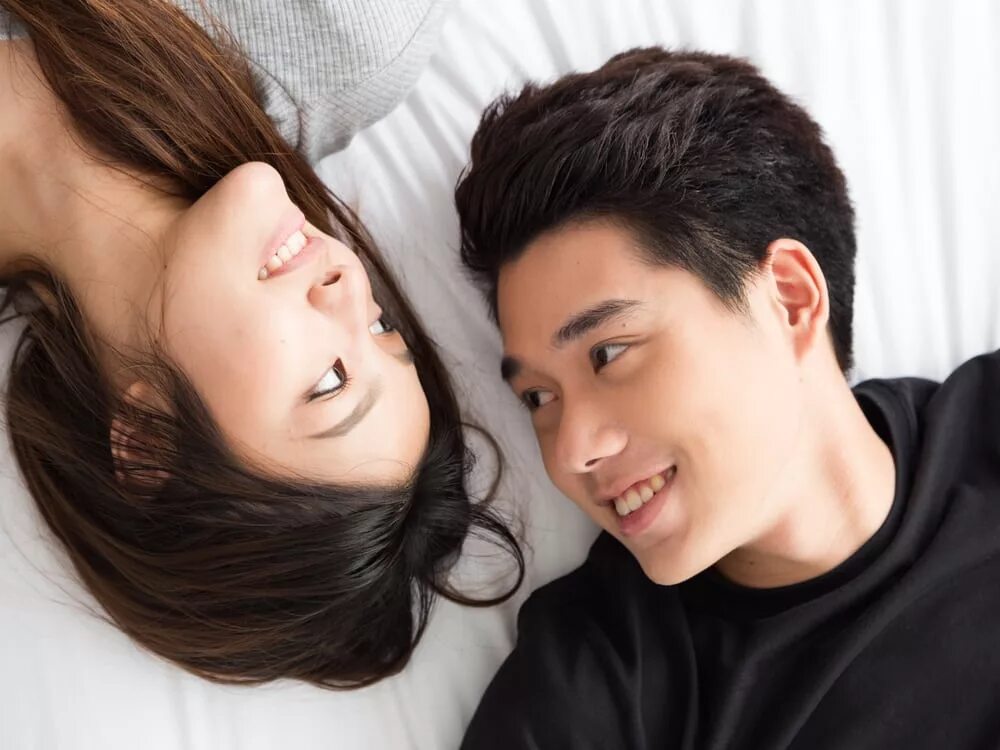 китайские влюбленные пары. корейские парочки. межнациональные пары. русско корейские люди. азиаты любят.