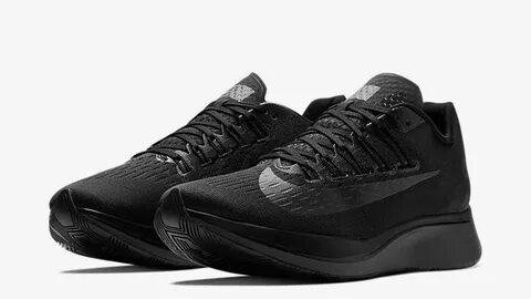Nike triple black