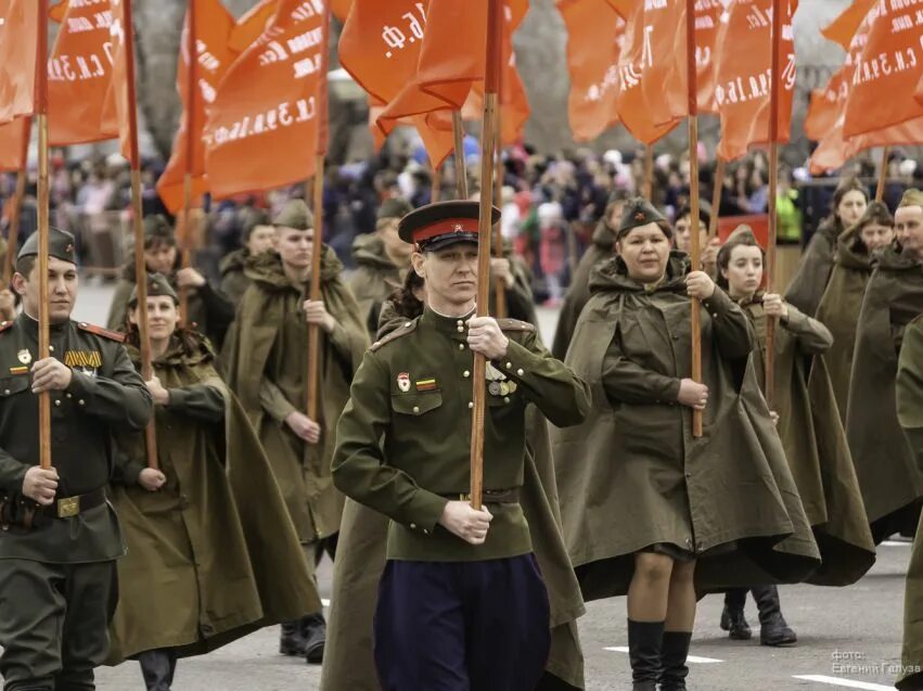 Празднование дня Победы. С днем Победы. С праздником днем Победы. День Победы парад. Когда начинается парад