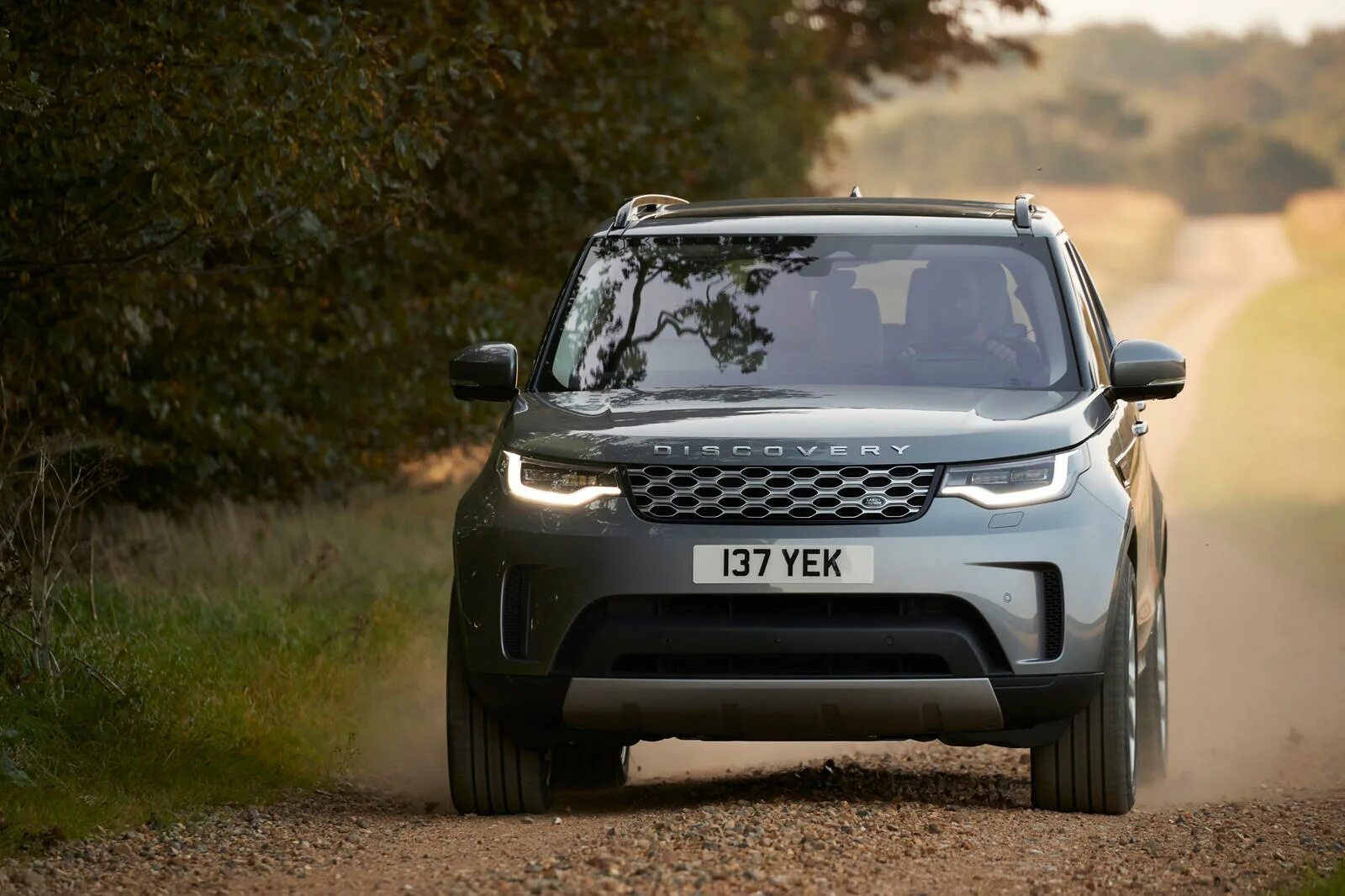 Дискавери 5 дизель. Land Rover Discovery 5 2021. Ленд Ровер Дискавери 2021. Новый ленд Ровер Дискавери 2021. Range Rover Discovery 2021.