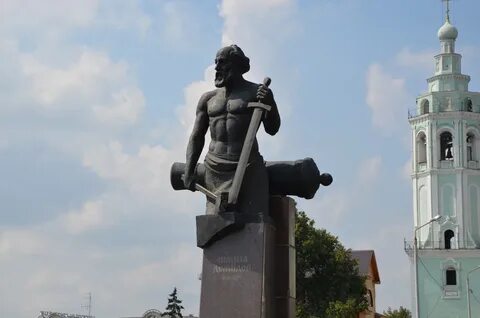 Уральские промышленники демидовы памятник